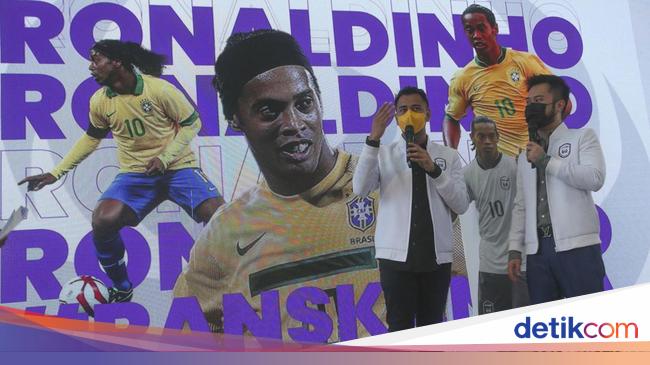 Ronaldinho chính thức gia nhập đội bóng Indonesia
