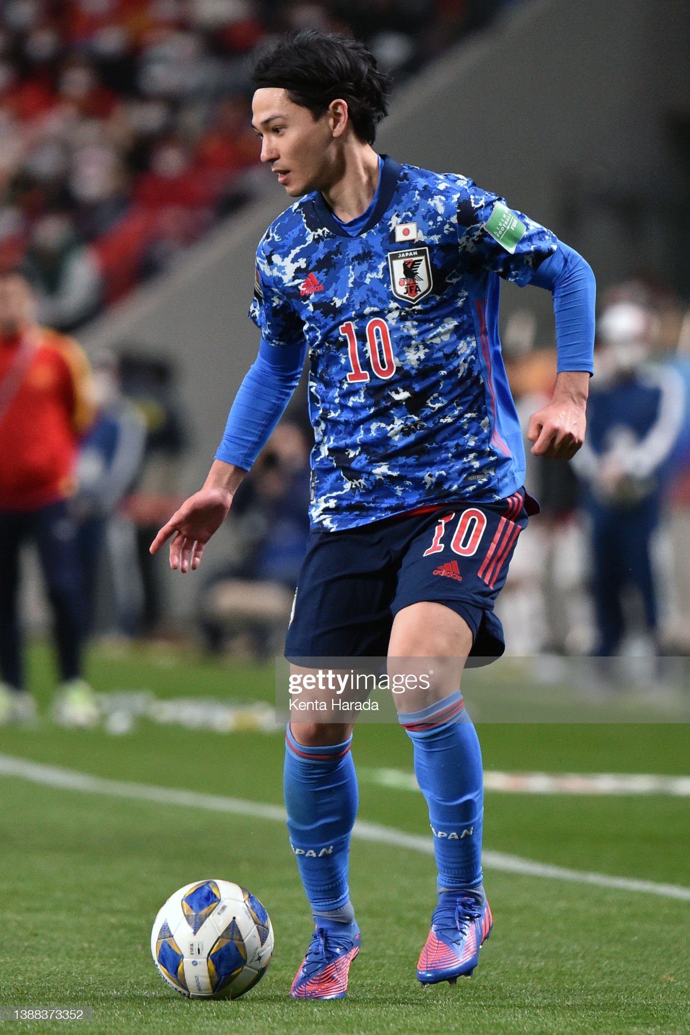 Takumi Minamino of Japan in action during the FIFA World Cup Asian... News Photo - Getty Images